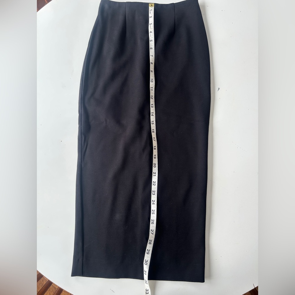 Luxury designer Nicholas black pencil skirt